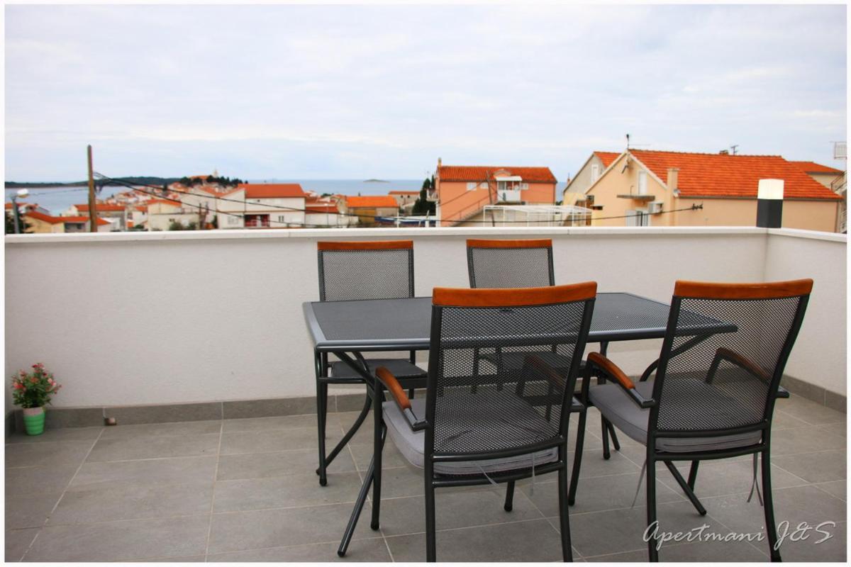Apartmani Jere&Sara Primosten Exterior photo