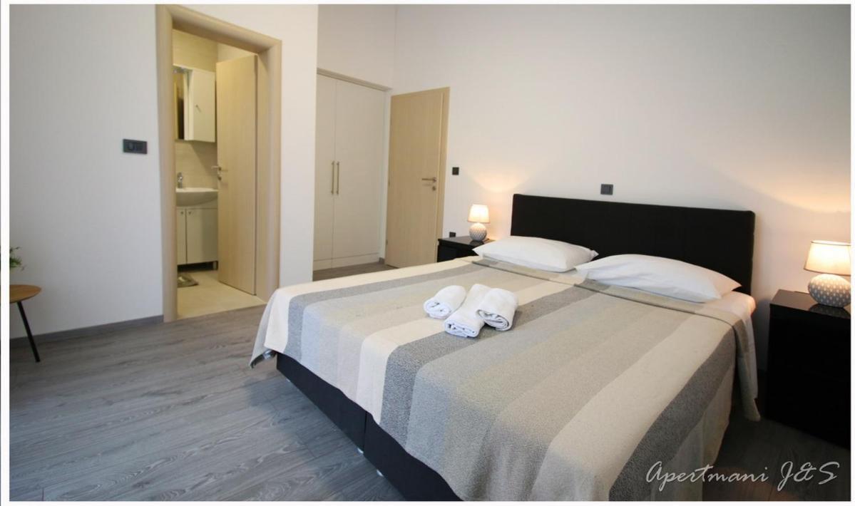 Apartmani Jere&Sara Primosten Exterior photo