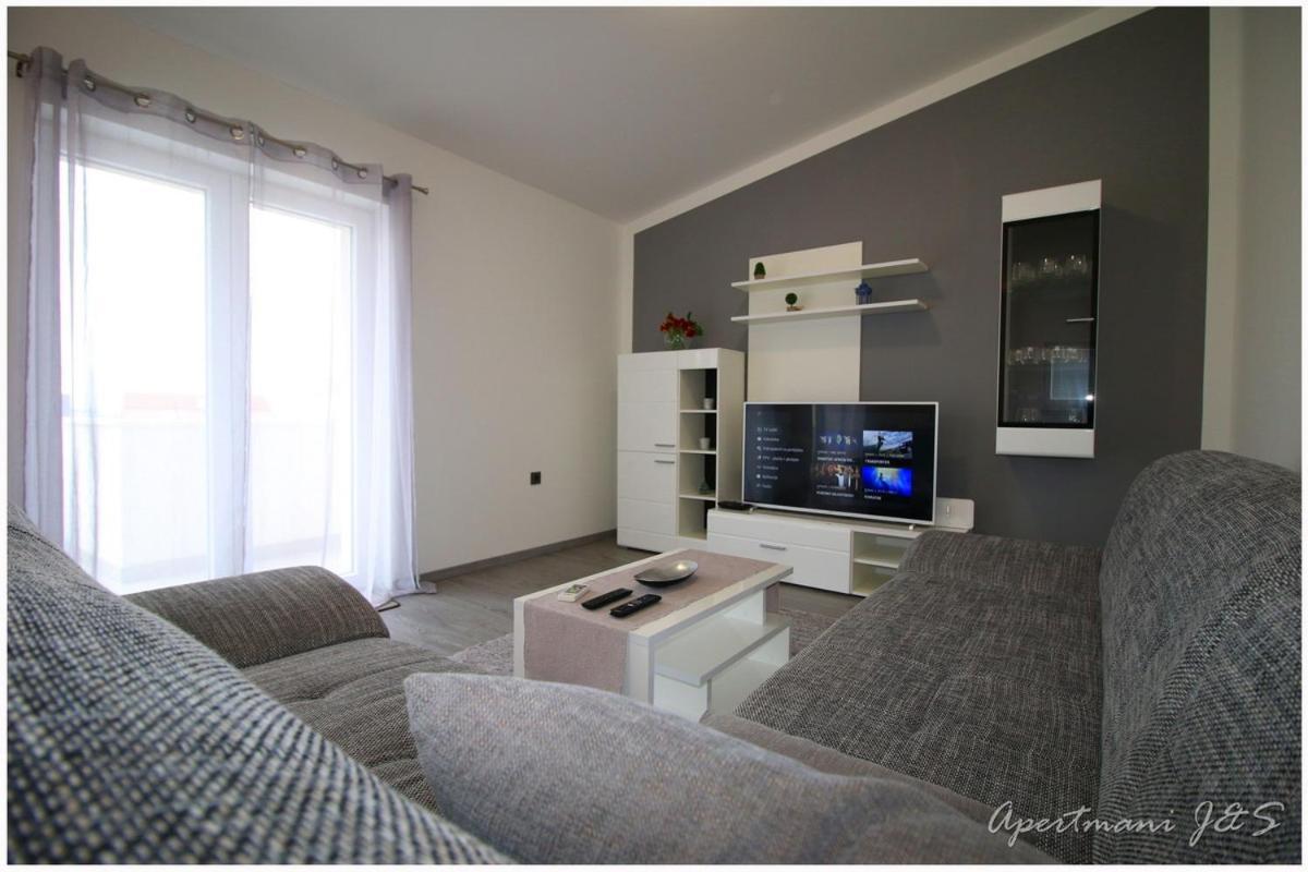 Apartmani Jere&Sara Primosten Exterior photo