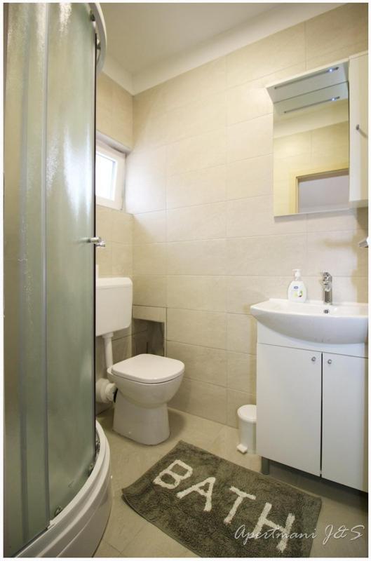 Apartmani Jere&Sara Primosten Exterior photo