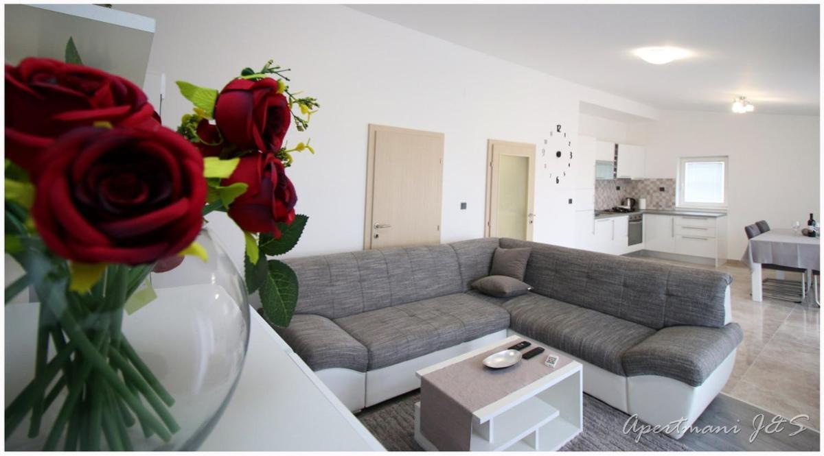 Apartmani Jere&Sara Primosten Exterior photo