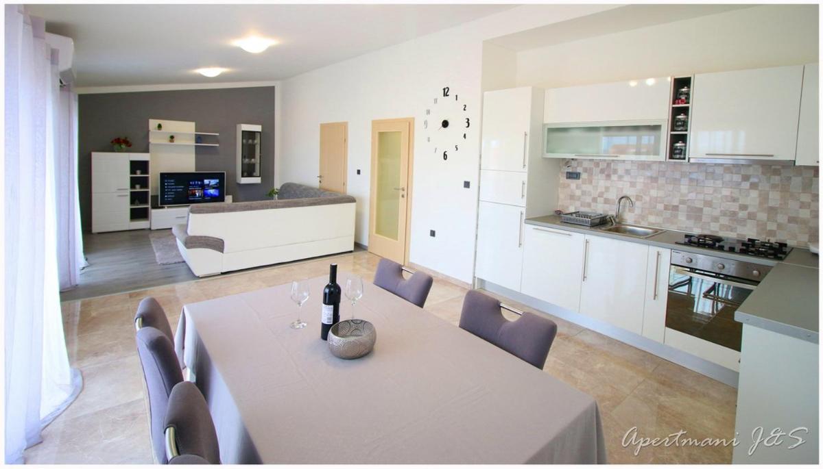 Apartmani Jere&Sara Primosten Exterior photo